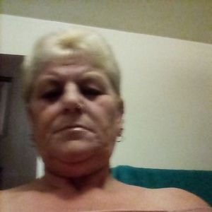 Meet your Posher, Pamela